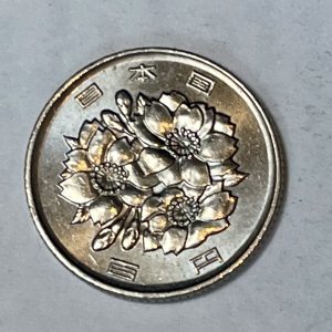 JAPAN 平城29年 100 Yen